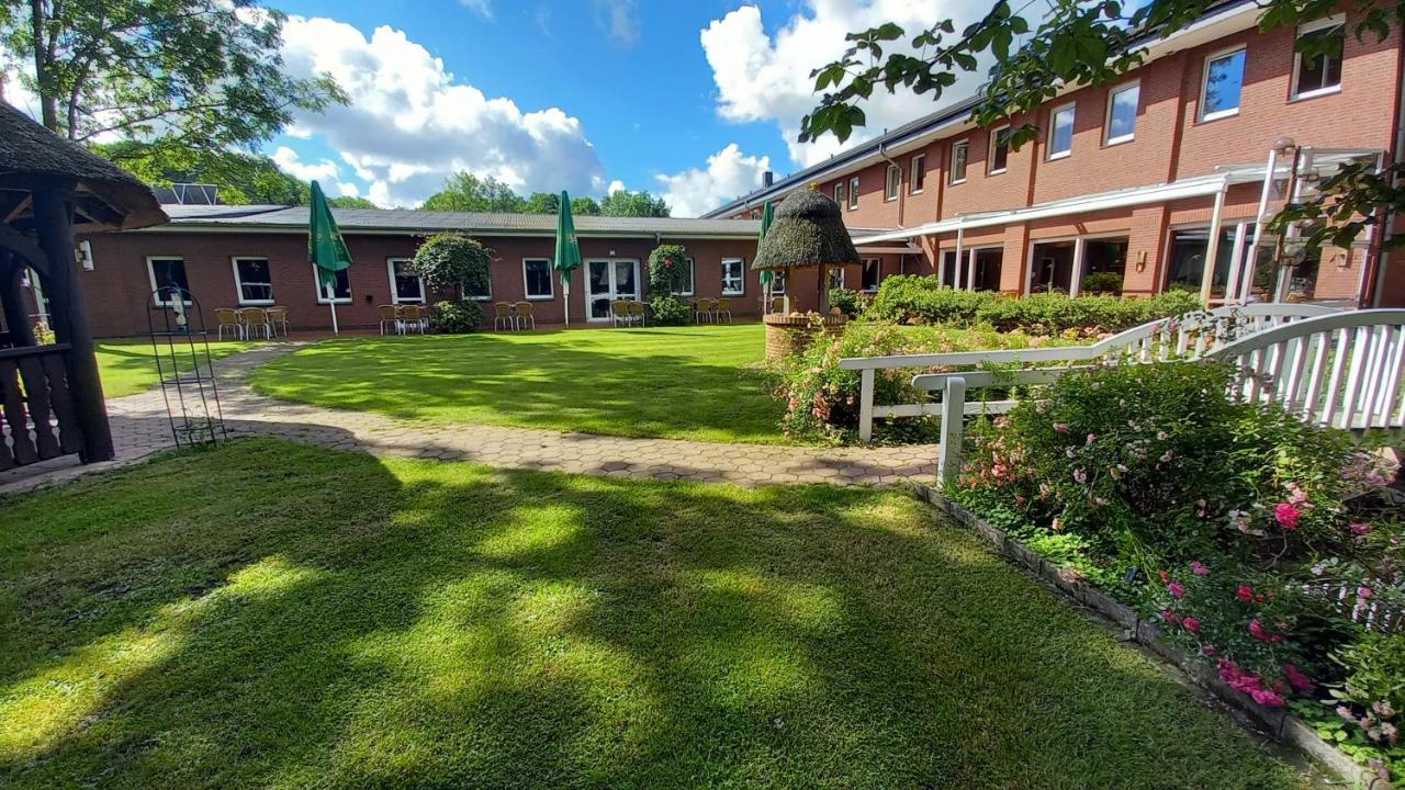 Kraeuterhotel & Restaurant Heidejaeger Mulmshorn Kültér fotó