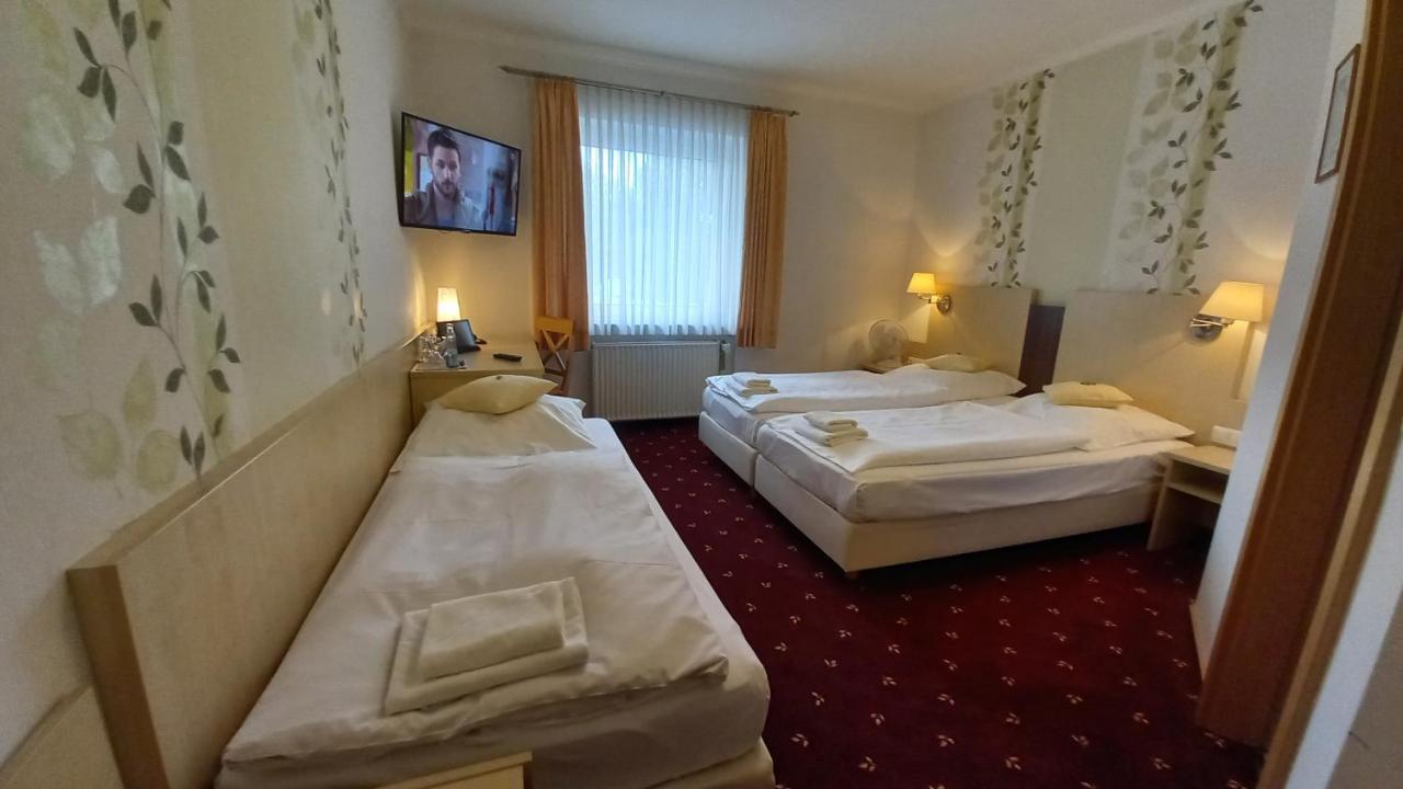 Kraeuterhotel & Restaurant Heidejaeger Mulmshorn Kültér fotó