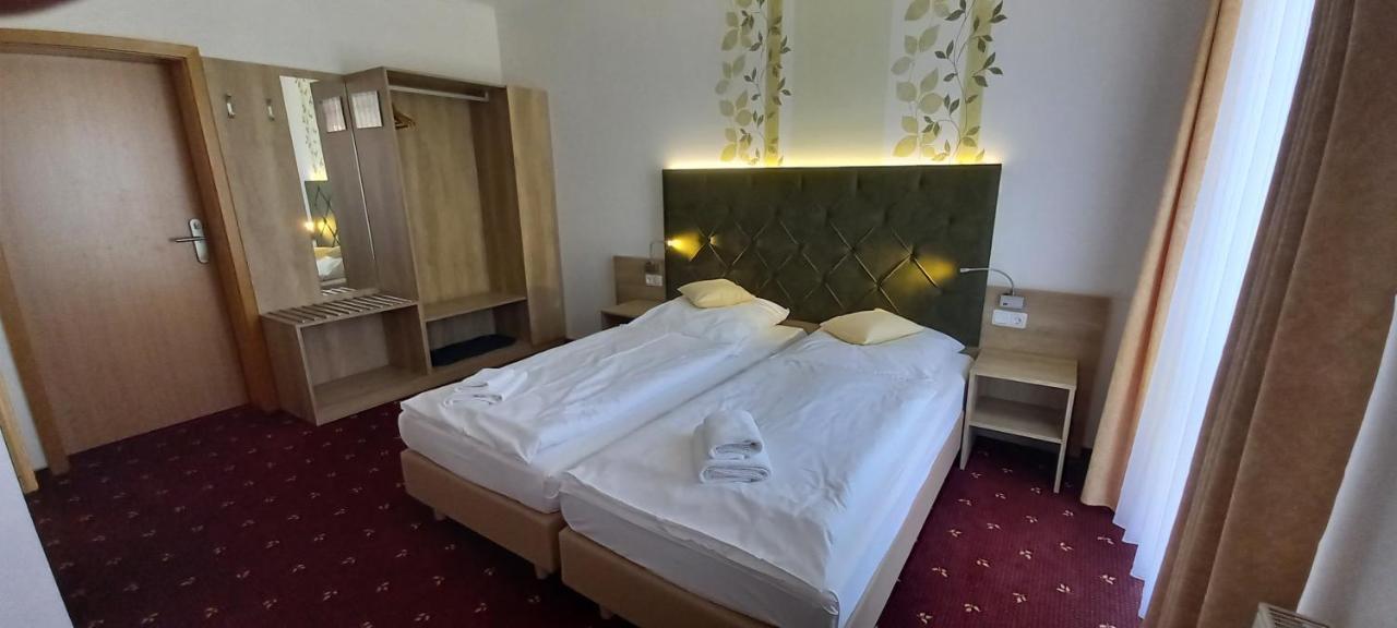 Kraeuterhotel & Restaurant Heidejaeger Mulmshorn Kültér fotó