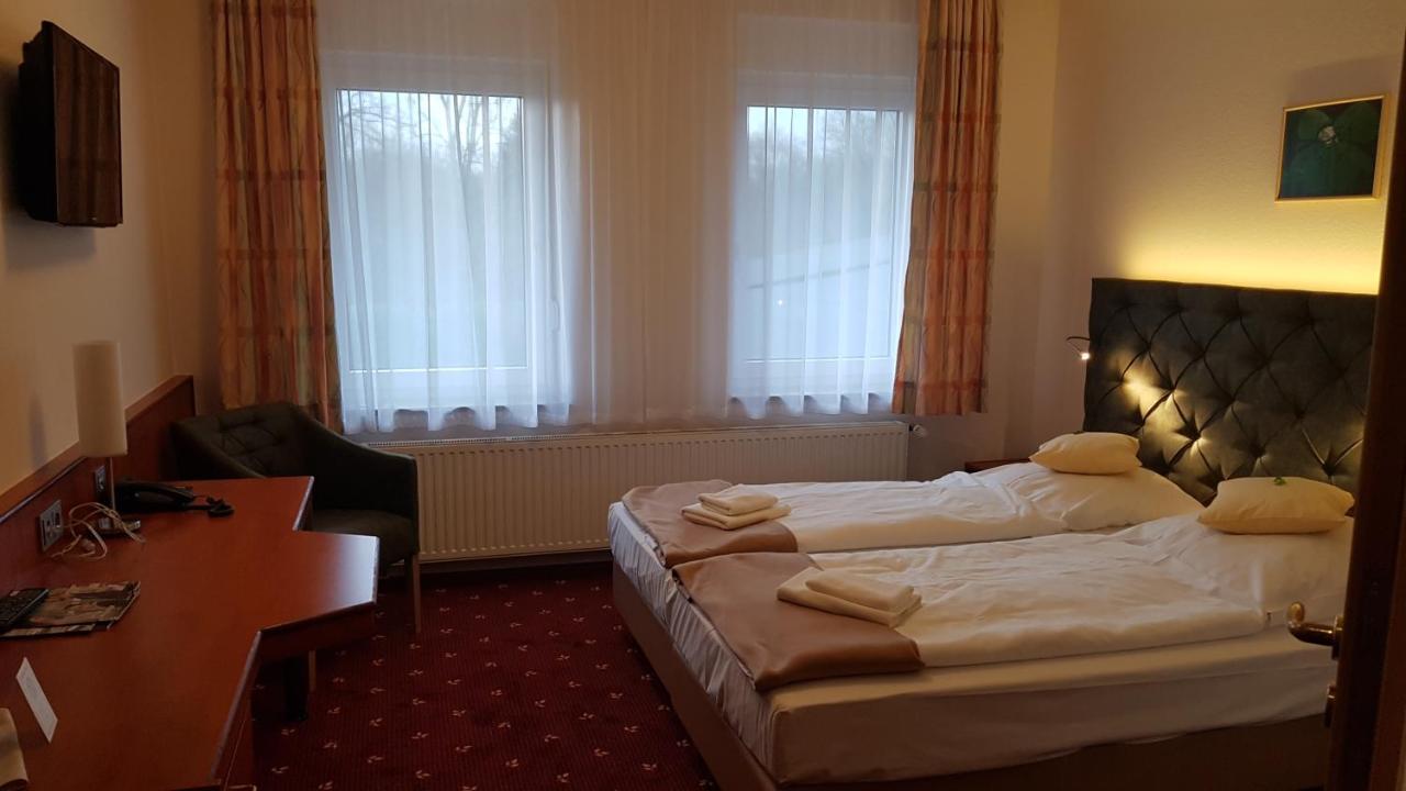 Kraeuterhotel & Restaurant Heidejaeger Mulmshorn Kültér fotó